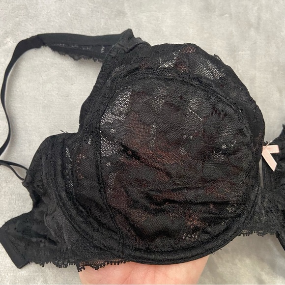 New! Victoria’s Secret Body by Victoria Fabulous Full Cup Lace Bra 4879 - Picture 8 of 9